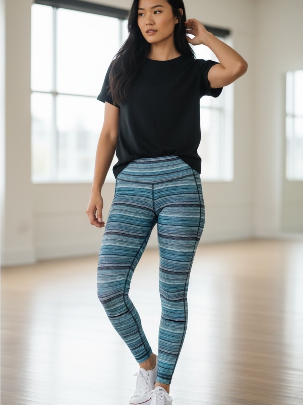 WEEKEND SALE! Lululemon Size 8 Blue Space Dye Wunder Under Leggings Yoga Pants